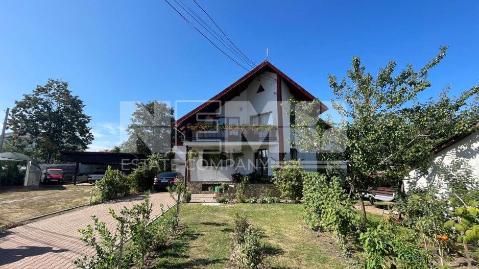 Casă cu etaj |teren generos| garaj dublu și seră | Oportunitate unică! - Poză 1