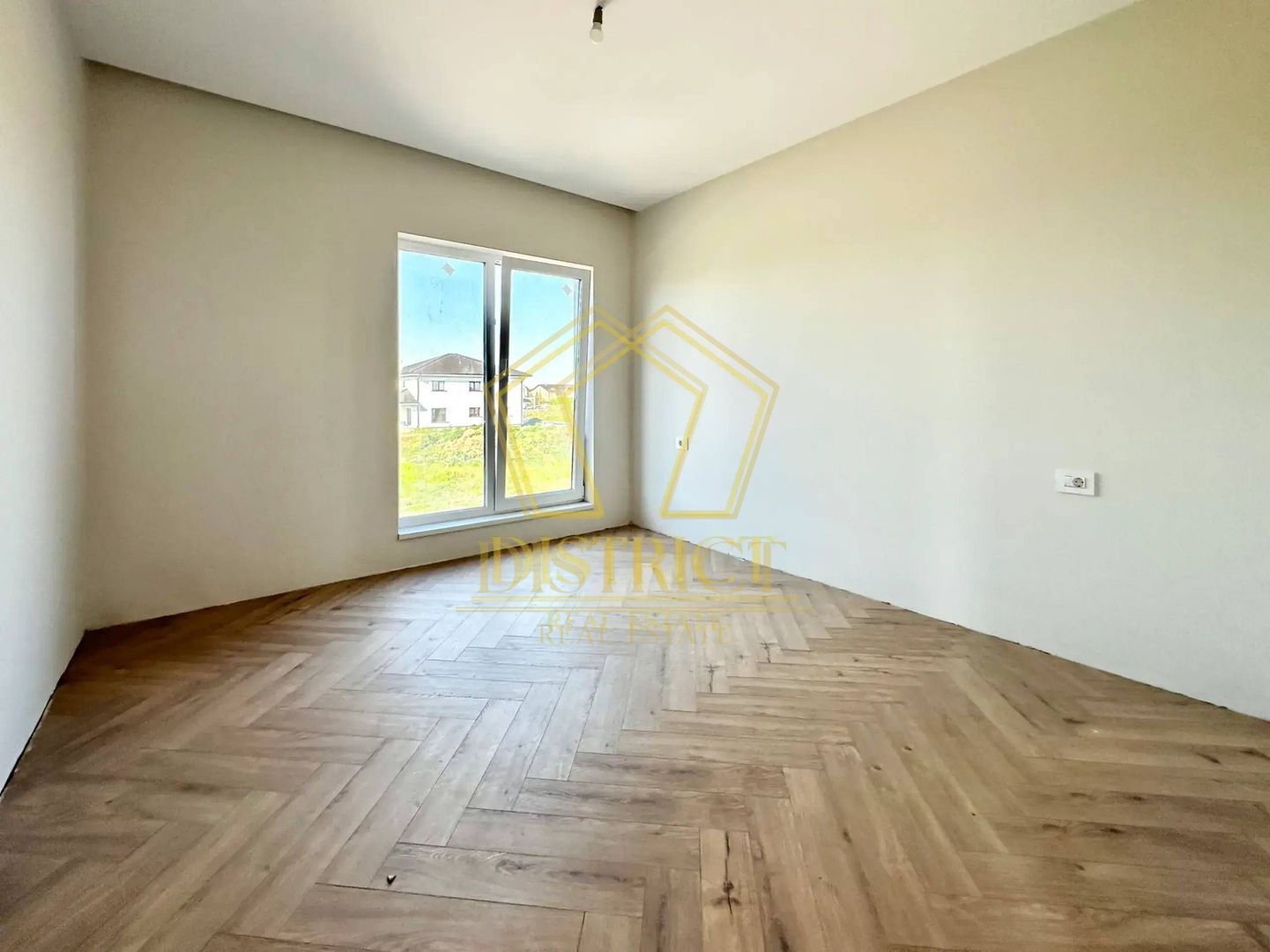 Duplex deosebit cu 4 camere | Dumbravita- Zona Cora - Poză 3