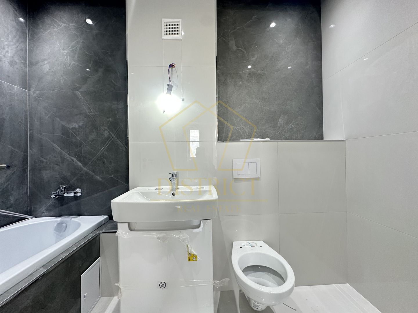 Apartament deosebit cu 3 camere | Campeador City - Poză 3