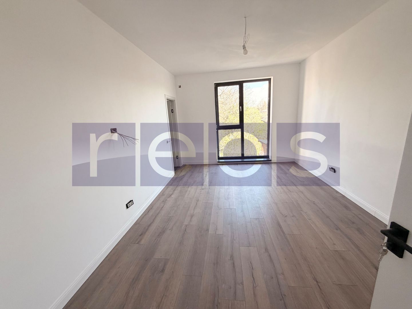 VILA INDIVIDUALA P+1+M | 284 MP UTILI | 5 DORMITOARE | ZONA BUCURESTII NOI - Poză 13