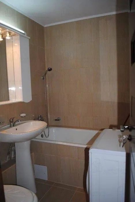 GARSONIERA DECOMANDATA MODERNA MOBILATA & UTILATA BLOC 1982 - Poză 3