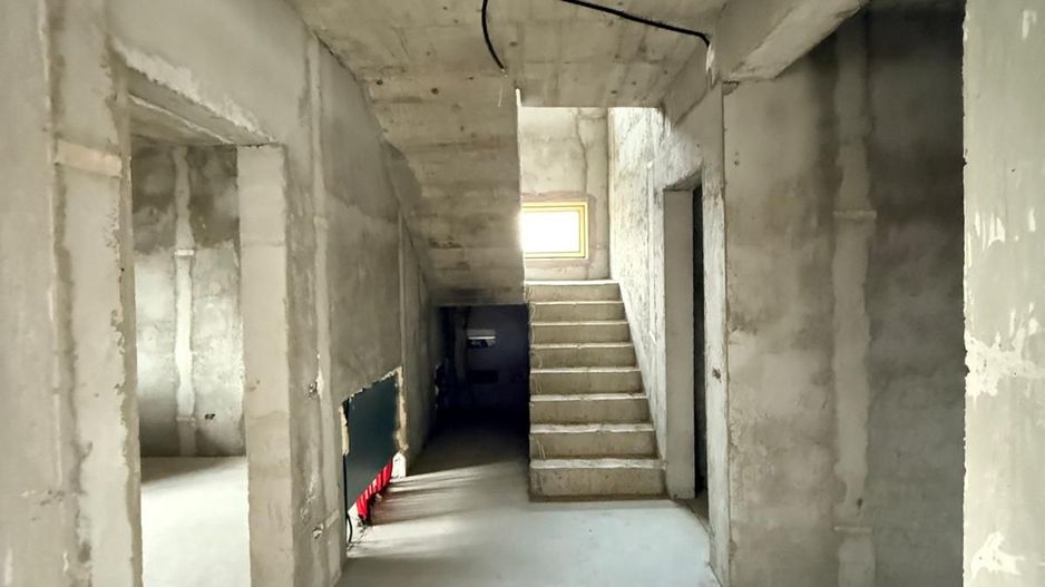 DE VÂNZARE sau SCHIMB - Vilă P+M semifinisată, zona Moara Grecilor; - Poză 12