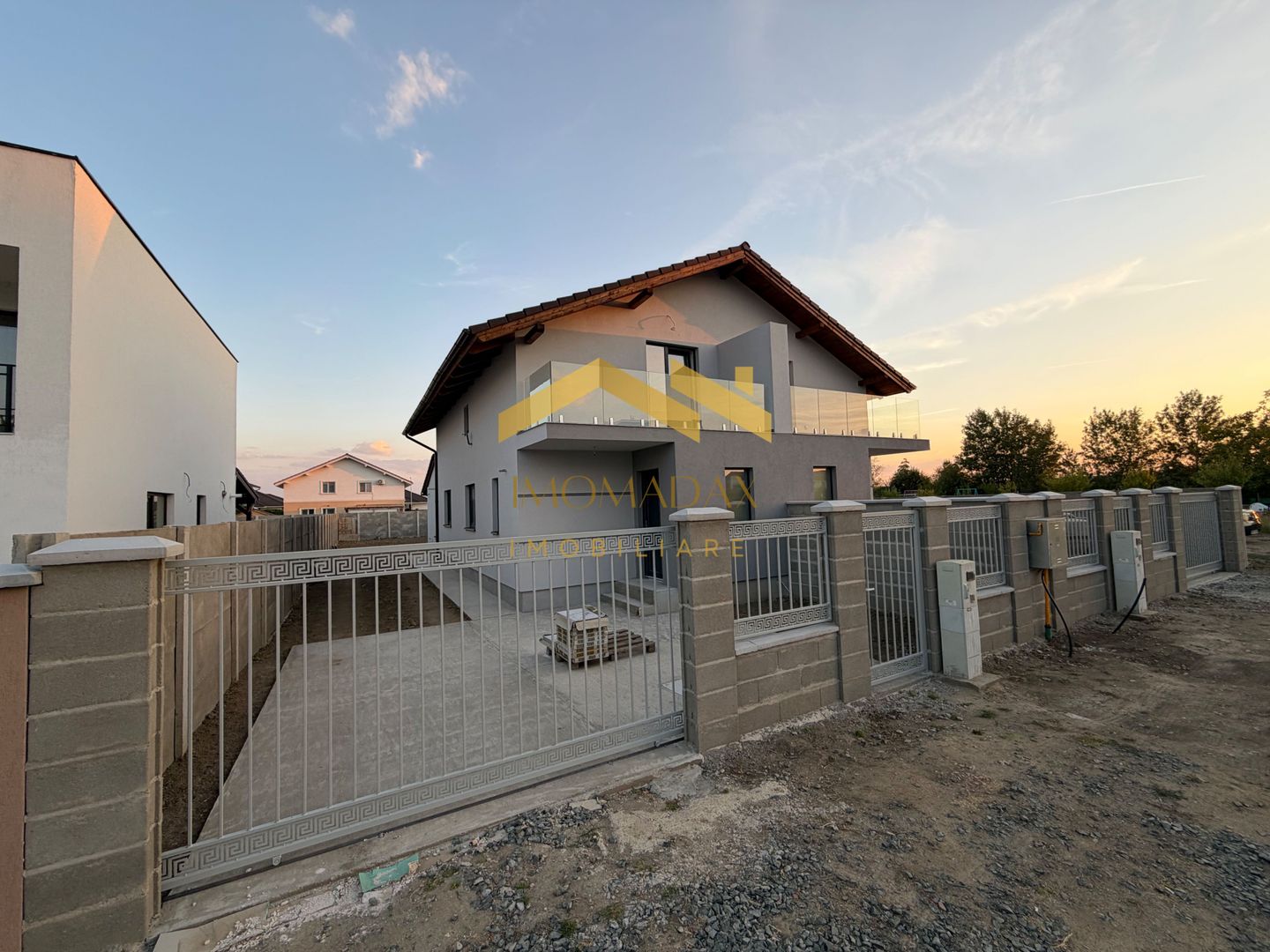 Bucovăț -Duplex-4 Camere - Poză 2