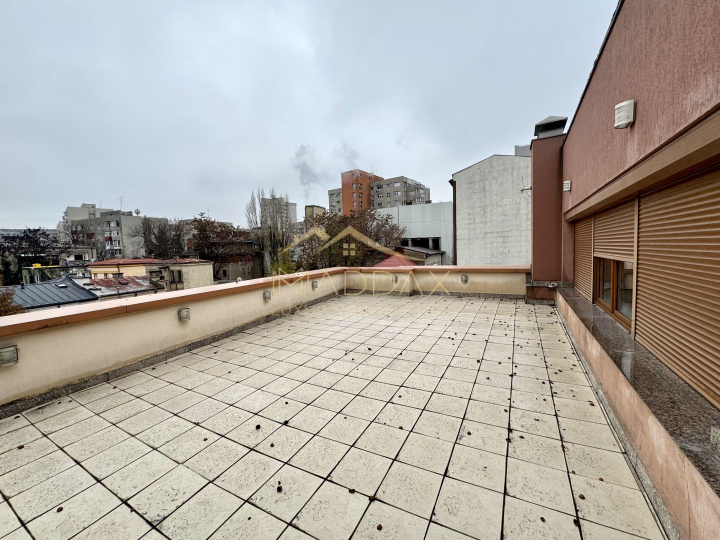 Vila centrala cu 13 camere *460mpu* + garaj // Dorobanți - Poză 34