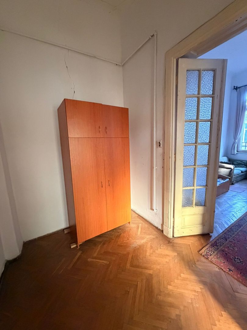 URGENT!, VILA SINGUR CURTE, POZITIE PE COLT, GARAJ, NEGOCIABIL - Poză 9