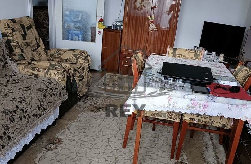 Apartament cu 3 camere de vânzare | Zona Valea Aurie, Sibiu - Poză 2