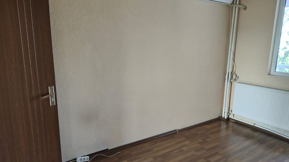 Apartament incapator cu trei camere, Alexandru Obregia, 120.000€ negociabil - Poză 13