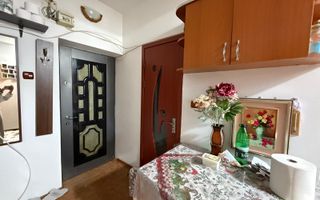 DE VÂNZARE – Cameră de cămin - Poză 2
