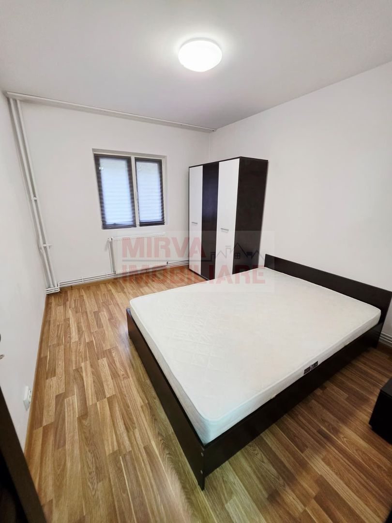 Apartament 3 camere de inchiriat, 9 Mai, 2 bai, beci - Poză 15