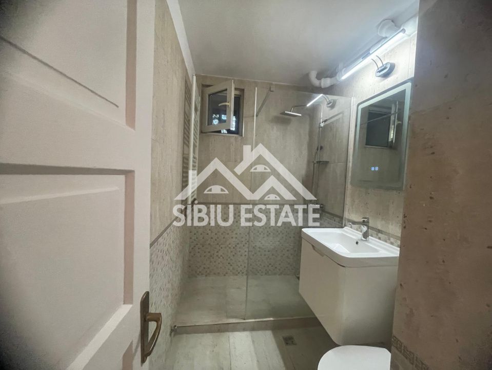 Apartament de vanzare cu 3 camere, balcon, etaj 1 -Zona Calea Dumbravii - Poză 8