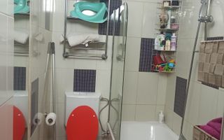 CASA CU 5 CAMERE ZONA DAMBU - Poză 11