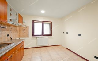 Apartament 3 camere dec in Galati Micro 21 vedere la Dunare langa turn - Poză 15