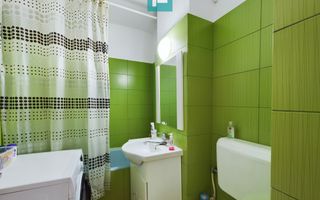 Apartament decomandat cu 2 camere în Aradul Nou - Poză 3