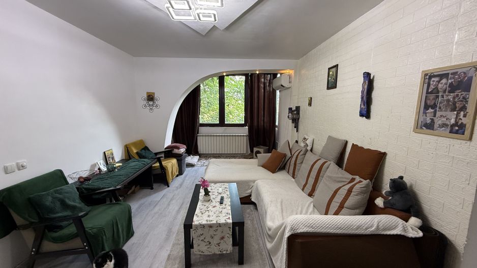 Apartament 3 cam modern complet renovat - mobilat Campina- central - Poză 2