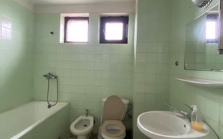 VILA CU 2500 MP TEREN LA 15 KM DE CRAIOVA CENTRU - Poză 10