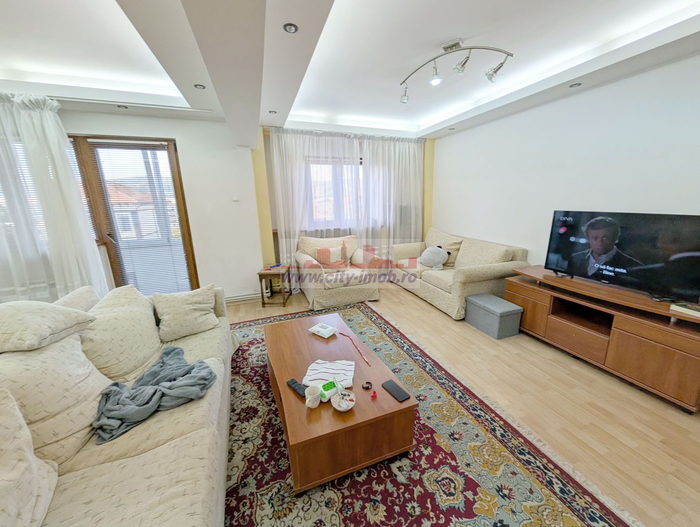 Vanzare Apartament 3 camere Curtea de Arges, Judetul ARGES - Poză 5