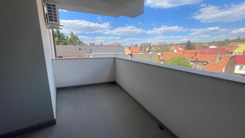 Oază urbană lângă Parcul Brătianu–apartament modern cu terasă spațiosa - Poză 10