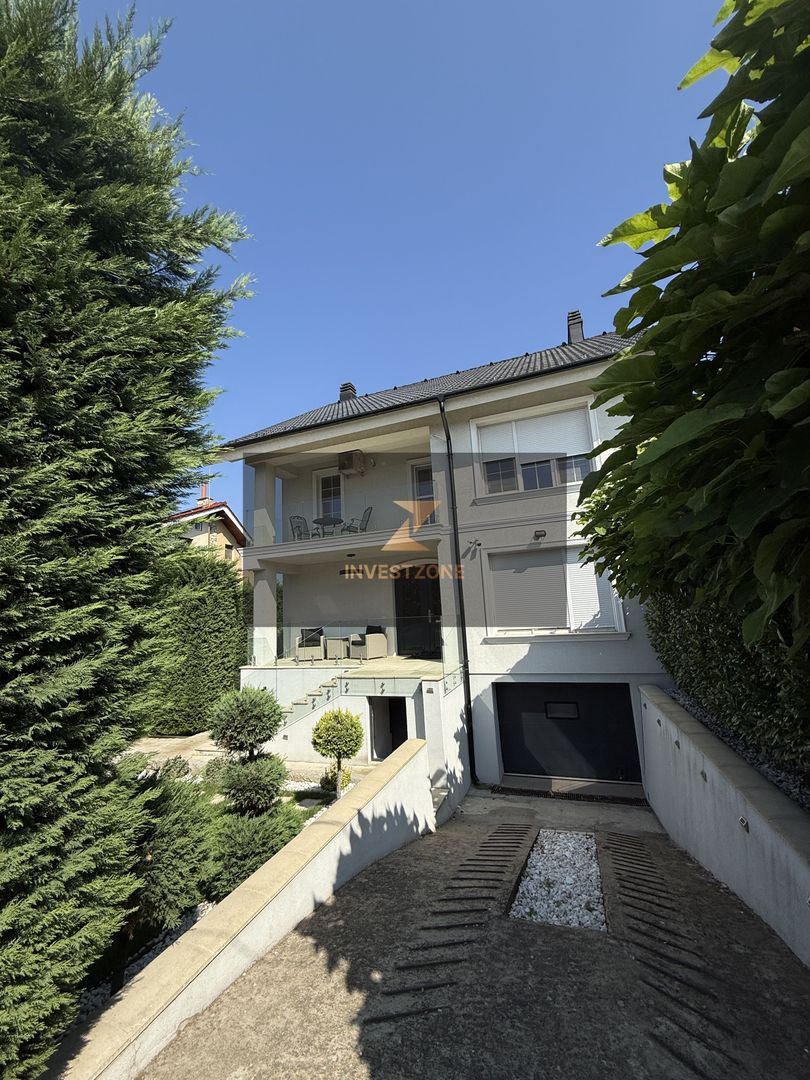 Vilă Lux  Oradea-strada Calimanestilor - Poză 26