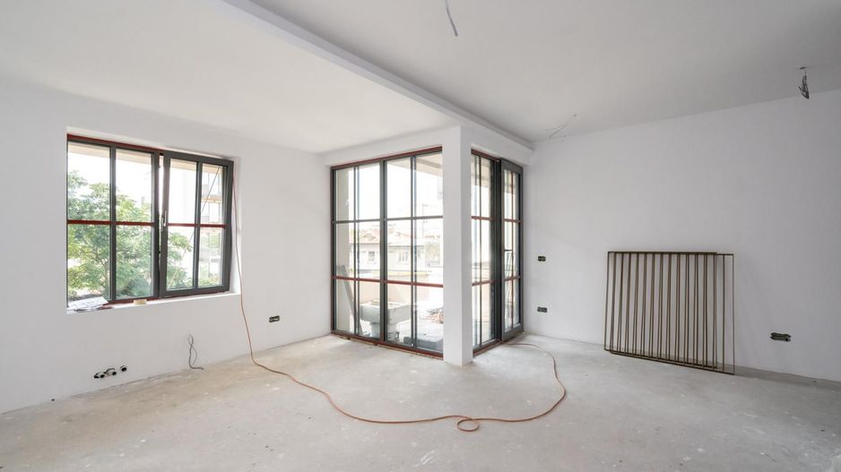 O BIJUTERIE ASCUNSA IN CENTRUL BUCURESTIULUI - Poză 8