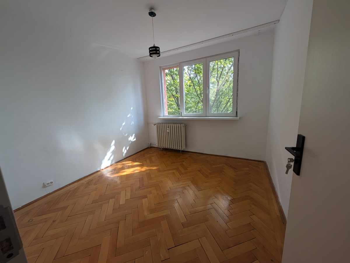 Vanzare Apartament 4 camere, 81 mp, balcon, bloc reabilitat, Rahova - Poză 6
