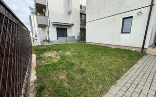 Curte proprie. Loc de parcare. Strada asfaltata - Poză 8