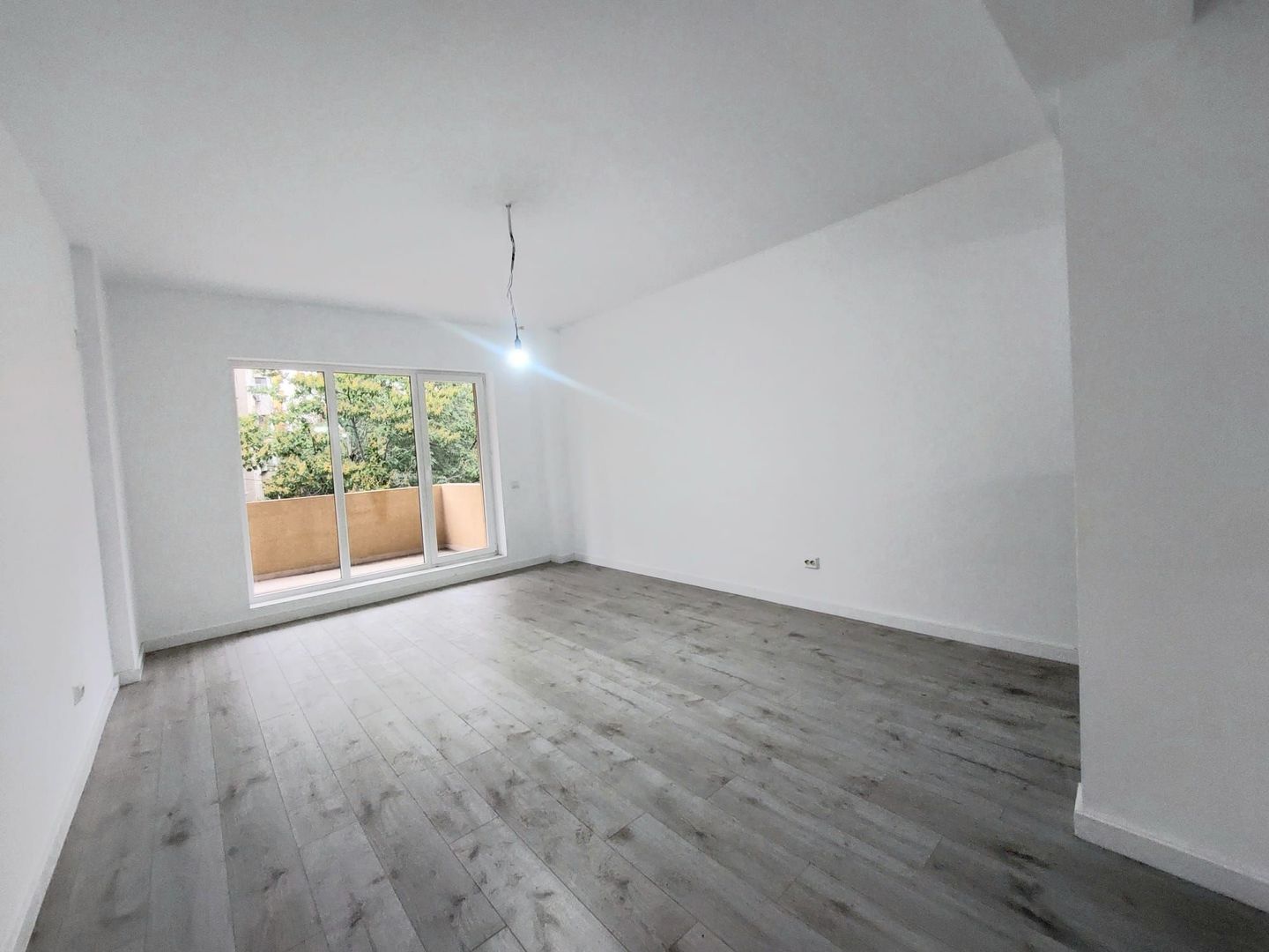 Garsoniera, Parcul Sebastian-Petre Ispirescu, etaj 2, 46.6 mp, BLOC NOU - Poză 1