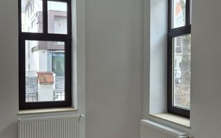 Spațiu de birouri in vila demisol etaj 1 si mansarda - Poză 2