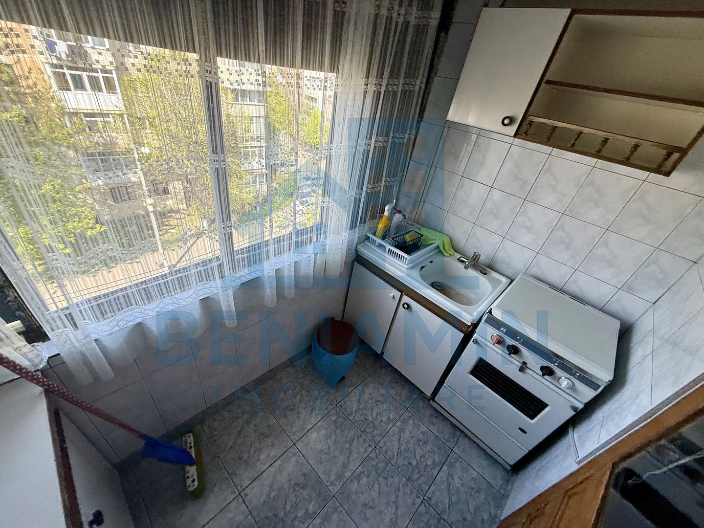 2 camere decomandat Sarari 54mp Piscina Sanziana mobilat utilat - Poză 7