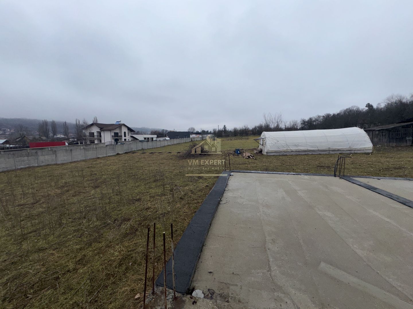 TEREN INTRAVILAN 2200 MP CAMPULUNG ARGES - Poză 20