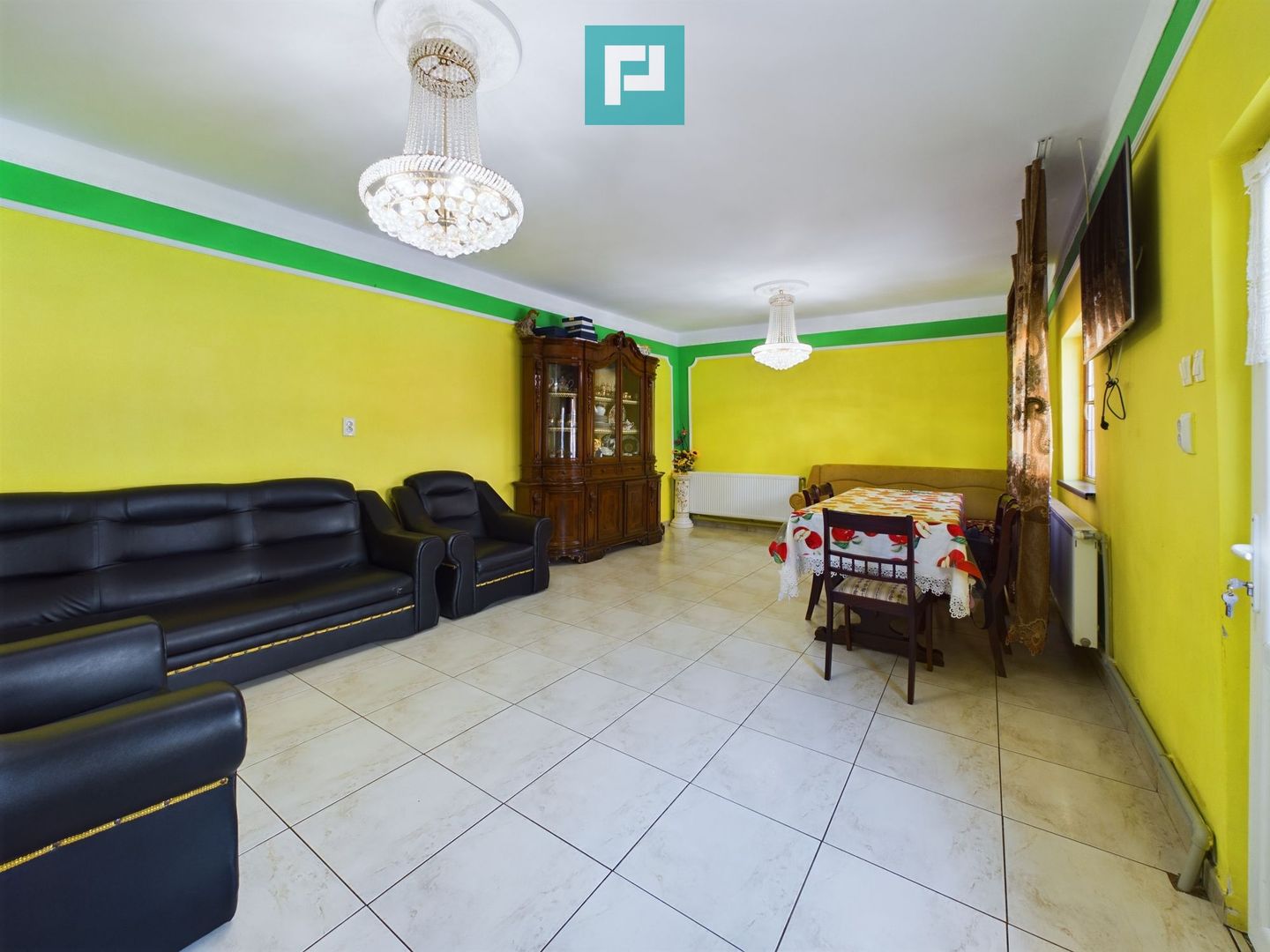 Apartament cu 2 camere la curte comună, Pârneava - Poză 2