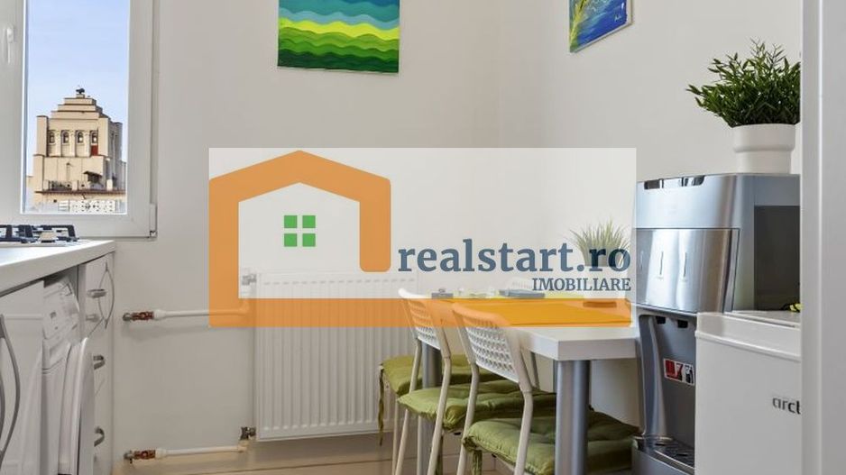 Pta Romana, Vedere spectaculoasa, Renovat total, inclusiv instalatii - Poză 4