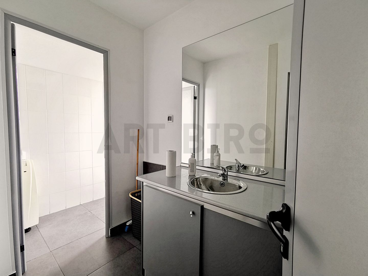 313mp etaj integral cladire birouri Mosilor, 4x parcare, 12' metrou - Poză 11