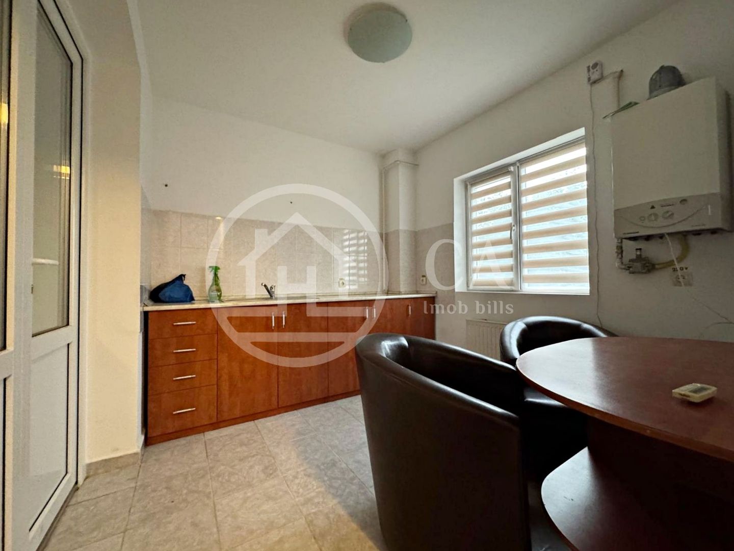 Casă de închiriat cu 4 camere în Cartierul Europa, Oradea - Poză 9