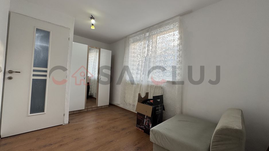 Casă cu curte comună, Zona Sala Sporturilor! - Poză 1