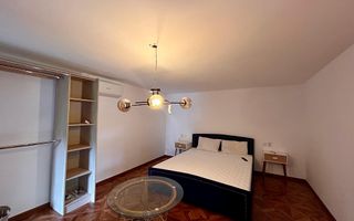 Pensiune in Dubova de vanzare - Poză 1