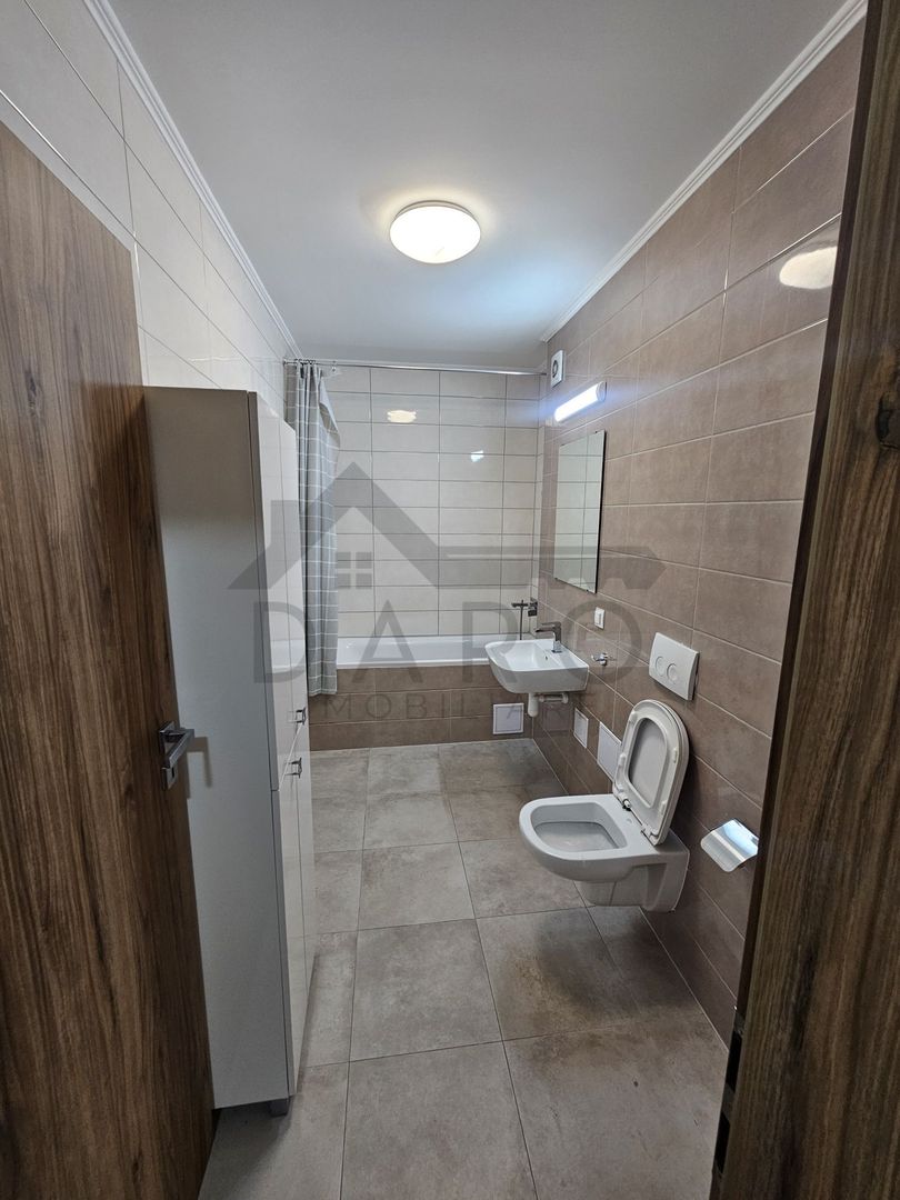 Proprietar Inchiriez apartament doua camere Maurer - Poză 5