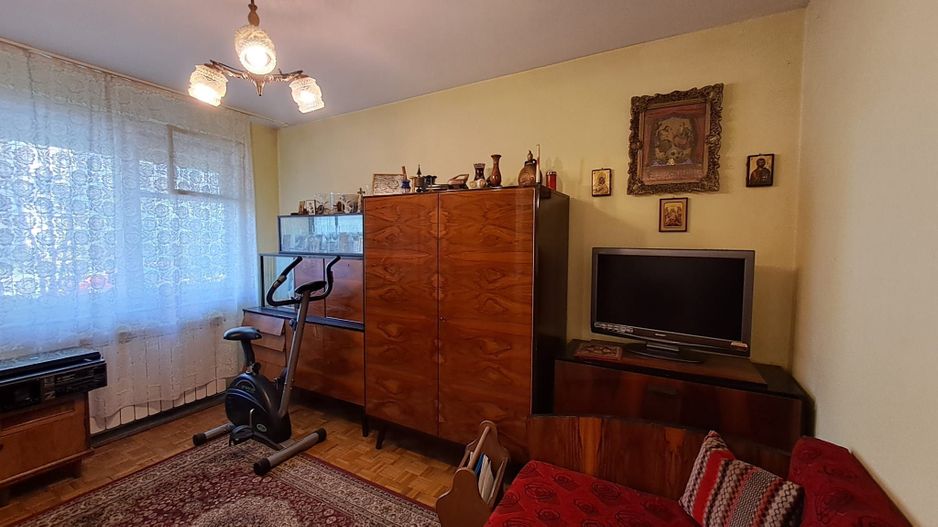 Apartament cu 3 camere, parter inalt, zona Sovata-malul Crisului - Poză 6