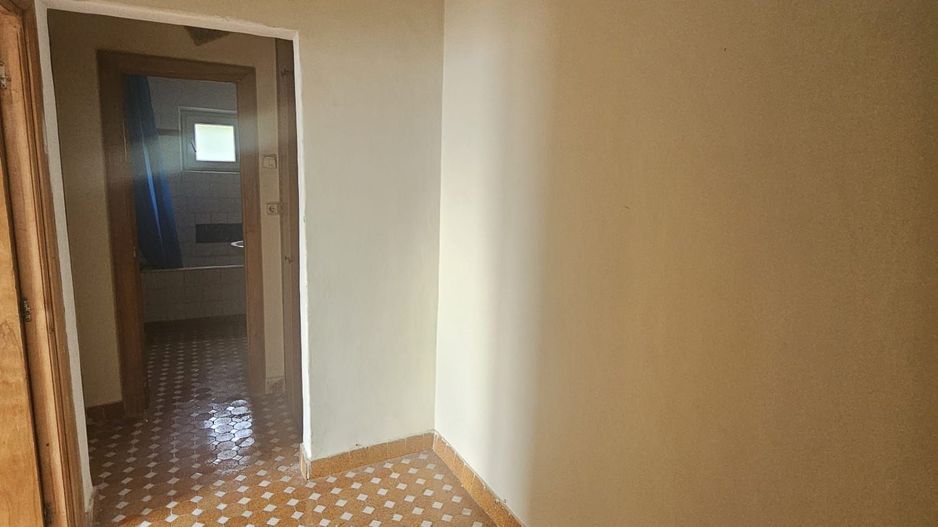 Apartament spațios 3 camere, 2 băi și 2 balcoane – Craiovei, Gh. Doja - Poză 7