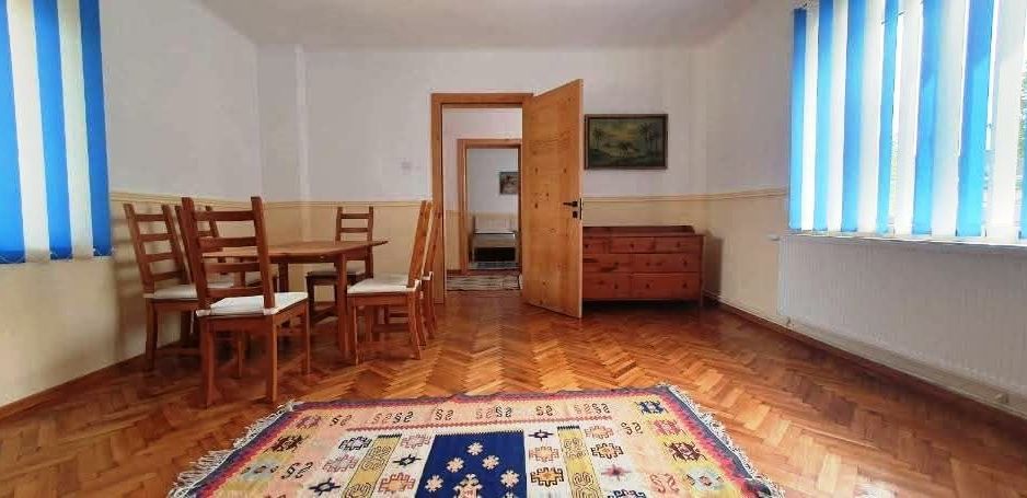 Casa cu suprafata de 140mp si teren 542mp,centrul localitatii Cristian - Poză 2