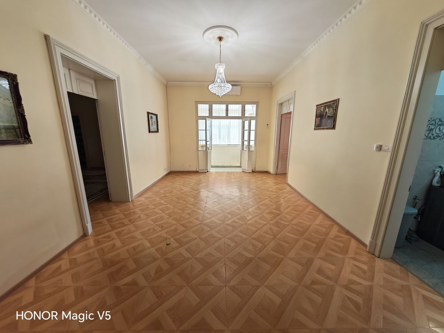 Casă cu destinație multiplă _ curte generoasă- Bălcescu - Poză 1