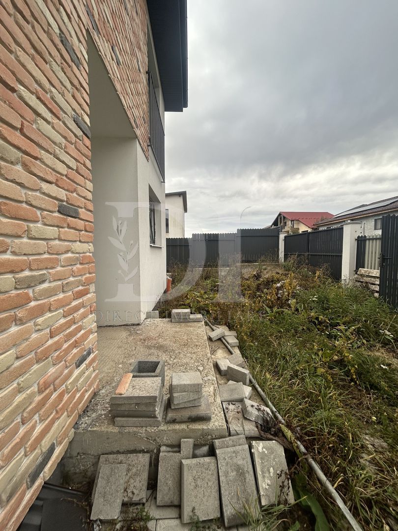 Casă individuală de vânzare în Chinteni - Poză 4