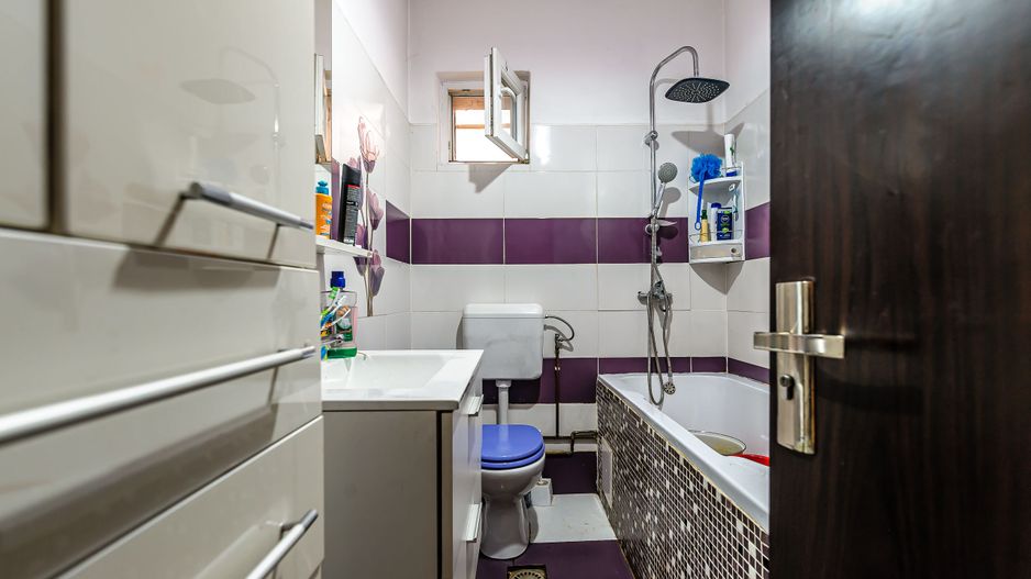 Casă pe strada Adam Muller Guttenbrunn - Poză 7