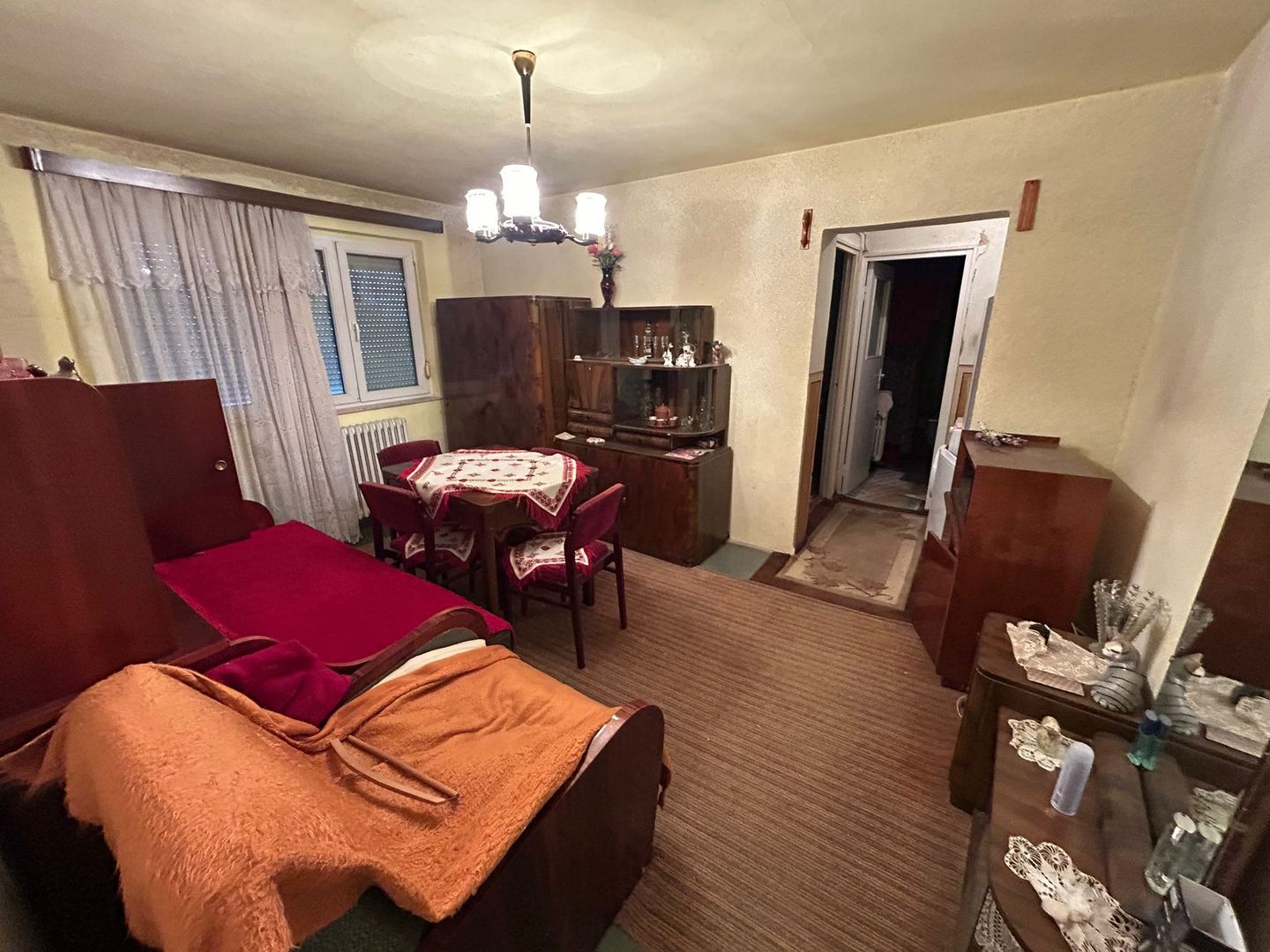 Apartament 3 camere, 47mp  - Cugir - Poză 2