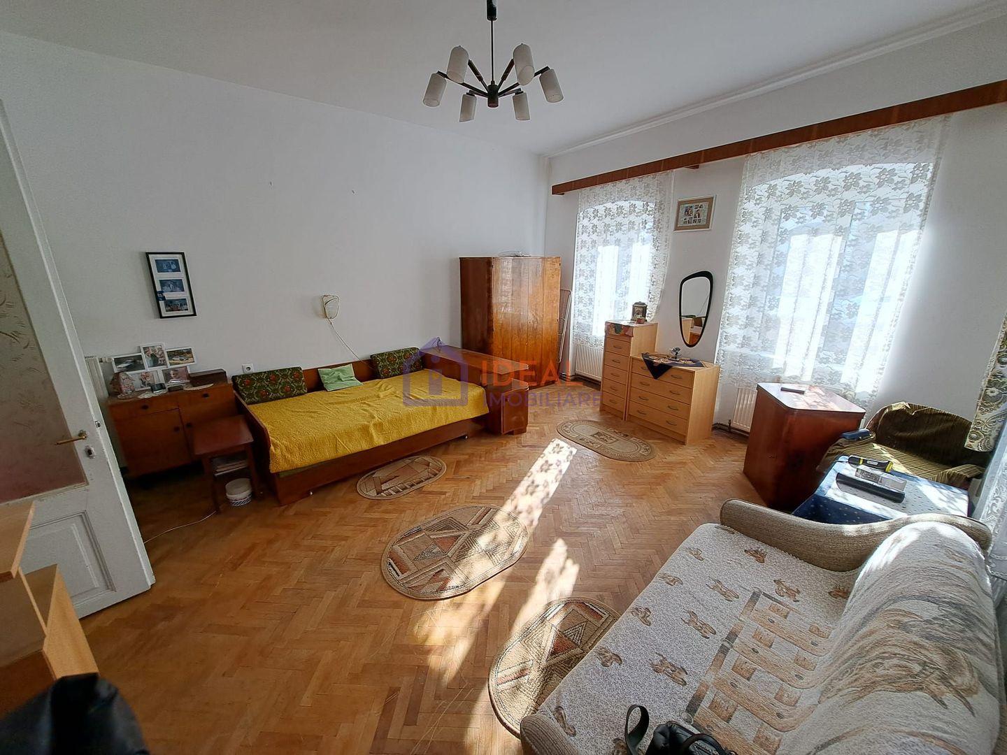 Apartament cu 2 camere si pivnita, zona Ultracentrala - Poză 1