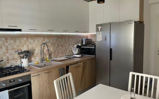 Apartament 3 camere, partia mobilat - zona Sanpetru Rezidence - Poză 3