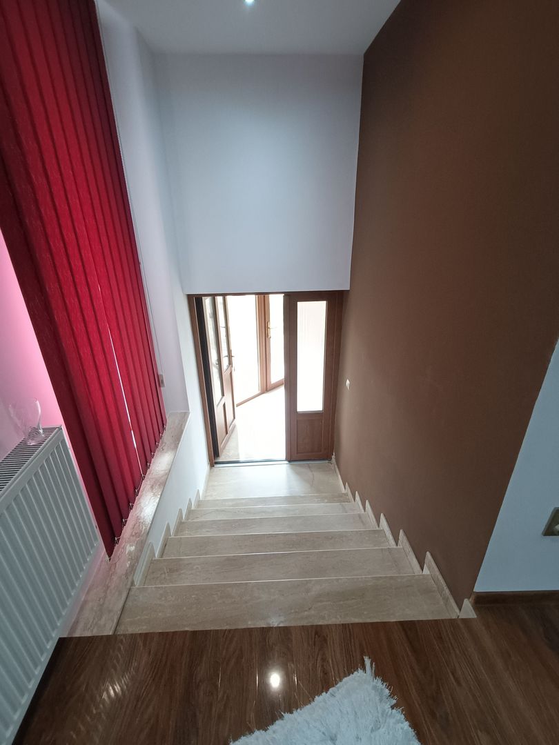 Casa cu 3 camere, 150 mpu, mobilata, utilata, garaj, curte, Ampoita - Poză 15