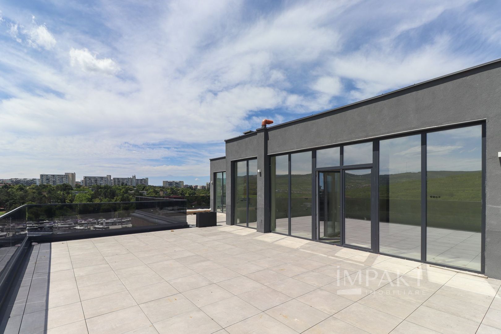 Penthouse de exceptie cu terasa panoramica de 104 m2  in Sopor ! - Poză 1