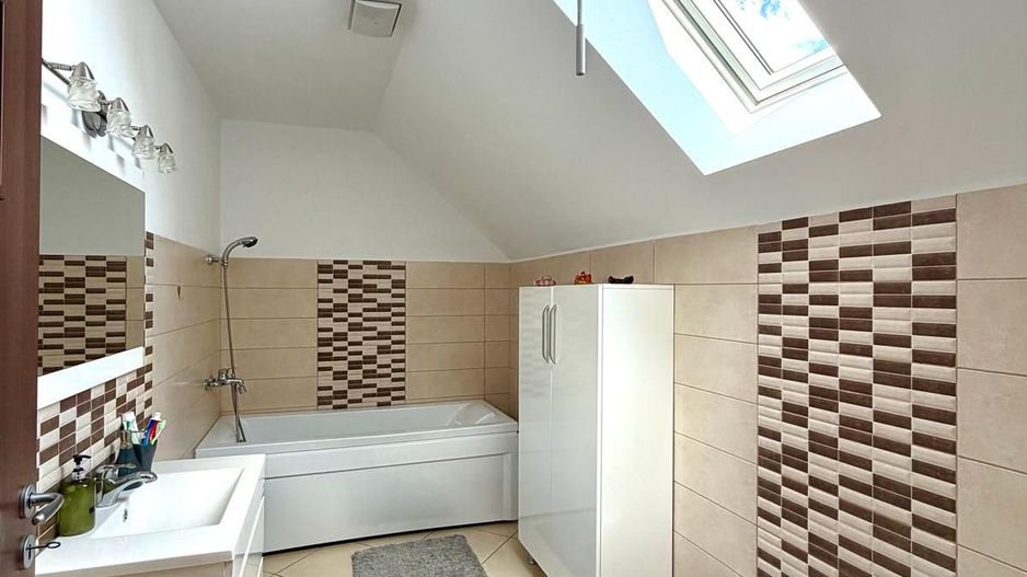 Casa individuala  PREMIUM   cu 4 camere - complet mobilata - Timisoara - Poză 15