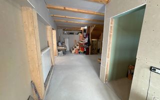 Casă de vanzare 6 camere 220 m² utili cu 376 M² teren la șosea - Poză 6