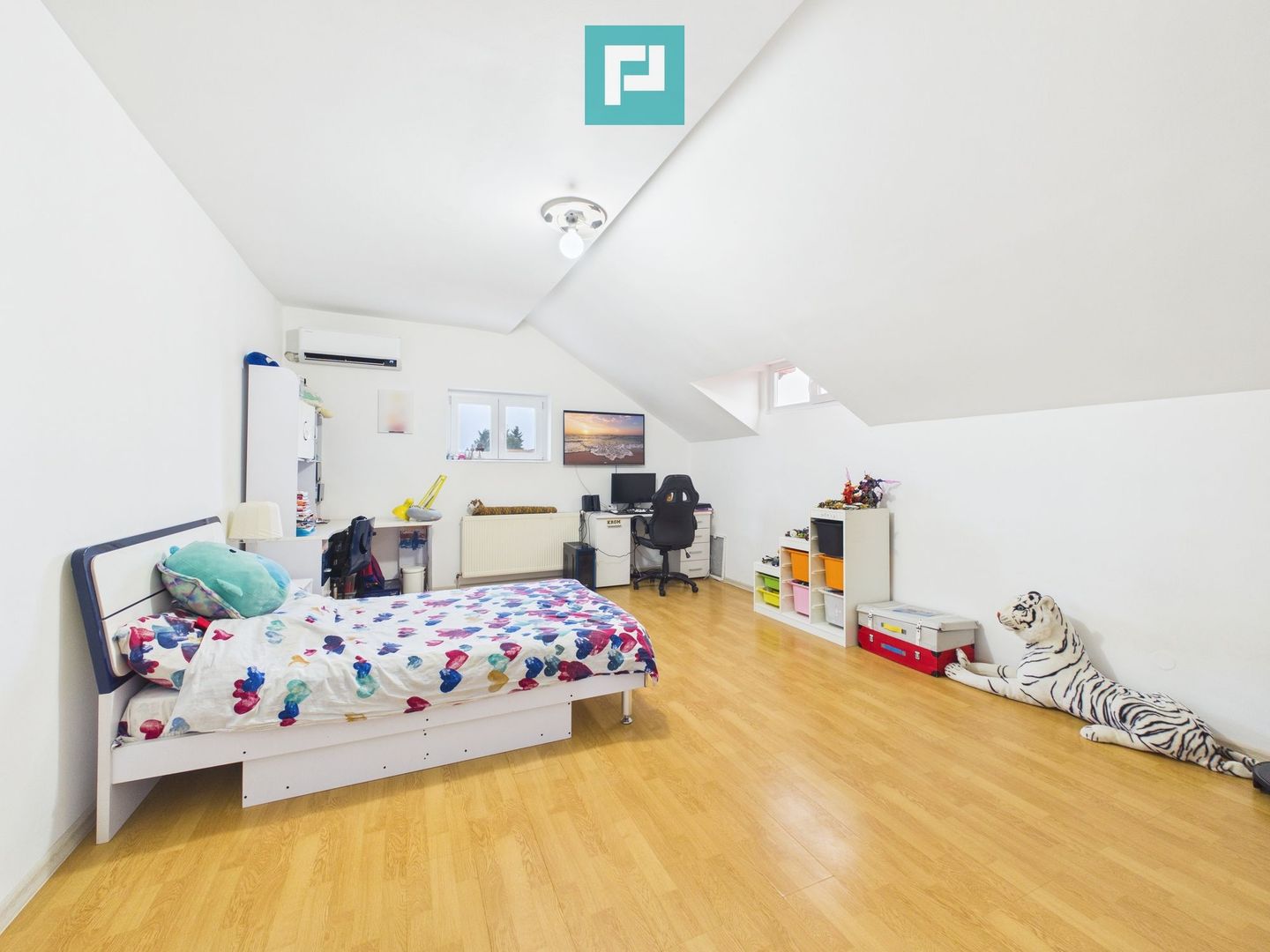 Casă cu teren 345 mp – metrou Laminorului - Poză 10